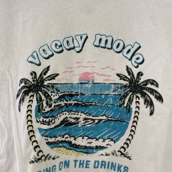 Z Supply 'Vacay Mode' Graphic T-Shirt - Picture 2 of 5